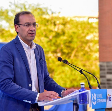 Zamora guarda silencio por las víctimas del atentado de Barcelona 