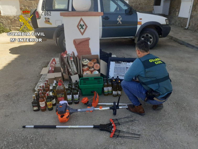 Investigado un ciudadano rumano que robó en un supermercado, una ferretería y en el Ayuntamiento de Brozas