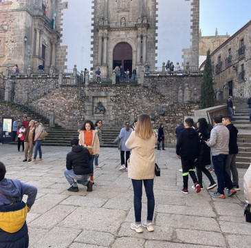 Zamora guarda silencio por las víctimas del atentado de Barcelona 