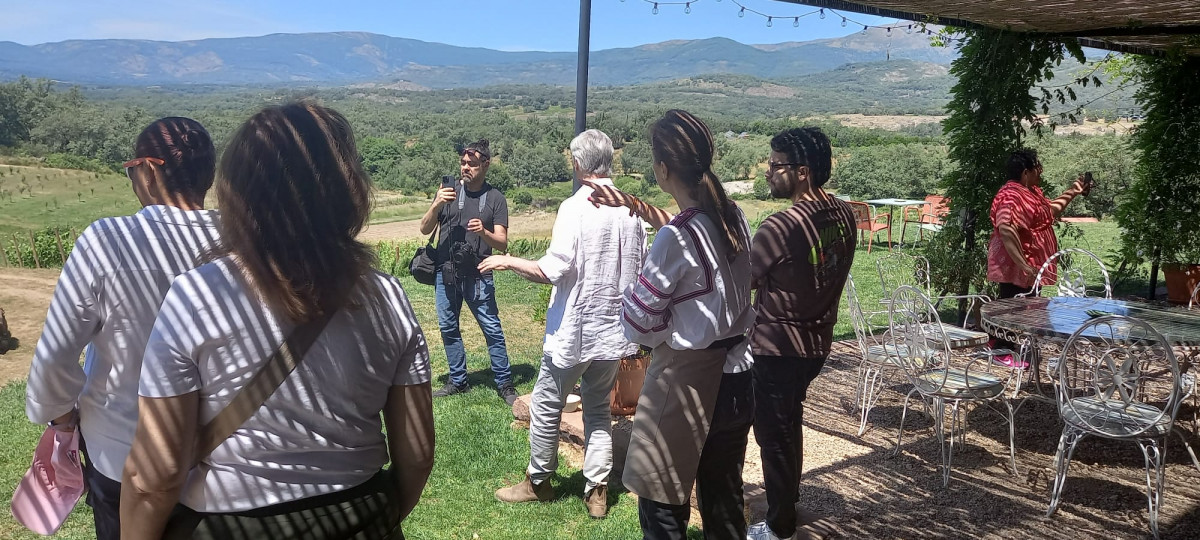 Periodistas mejicanos en una de las visitas que se encuentra realizando a distintos municipios de Extremadura.