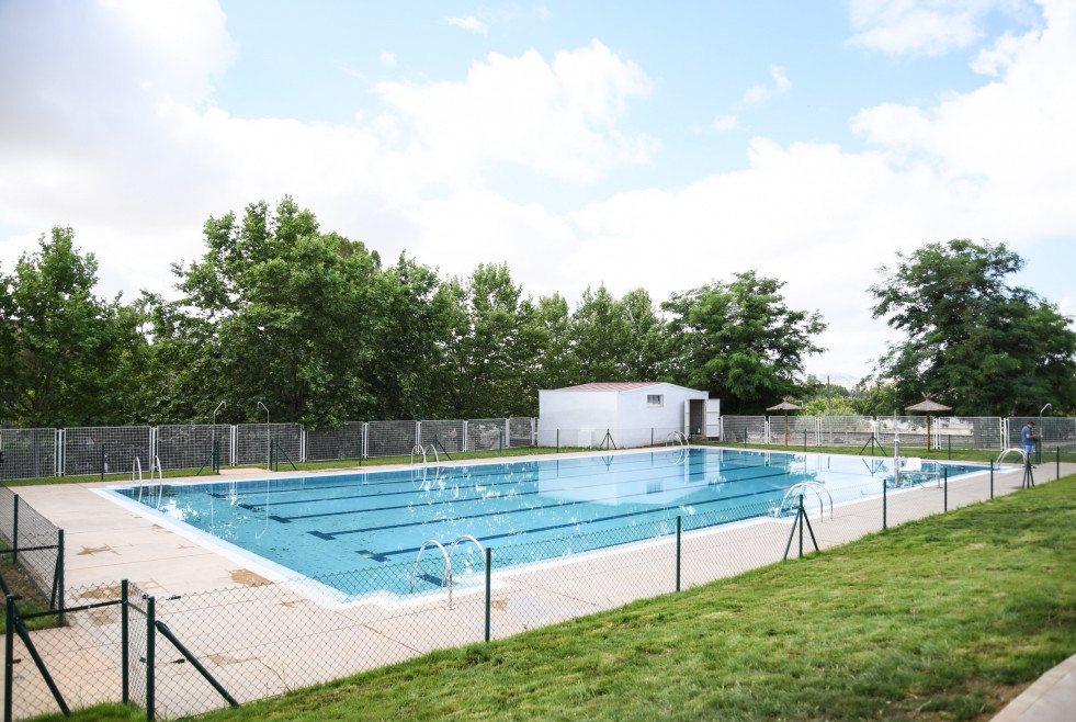 Las piscinas públicas de Tentudía abrirán este verano tras varios años cerradas por la sequía