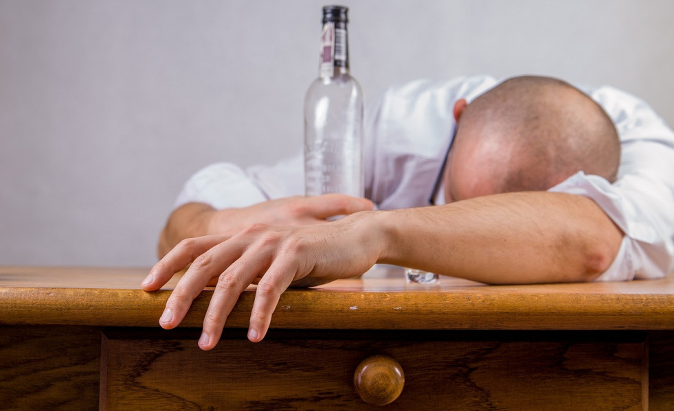 La OMS recuerda que tres millones de personas fallecen por un consumo nocivo de alcohol