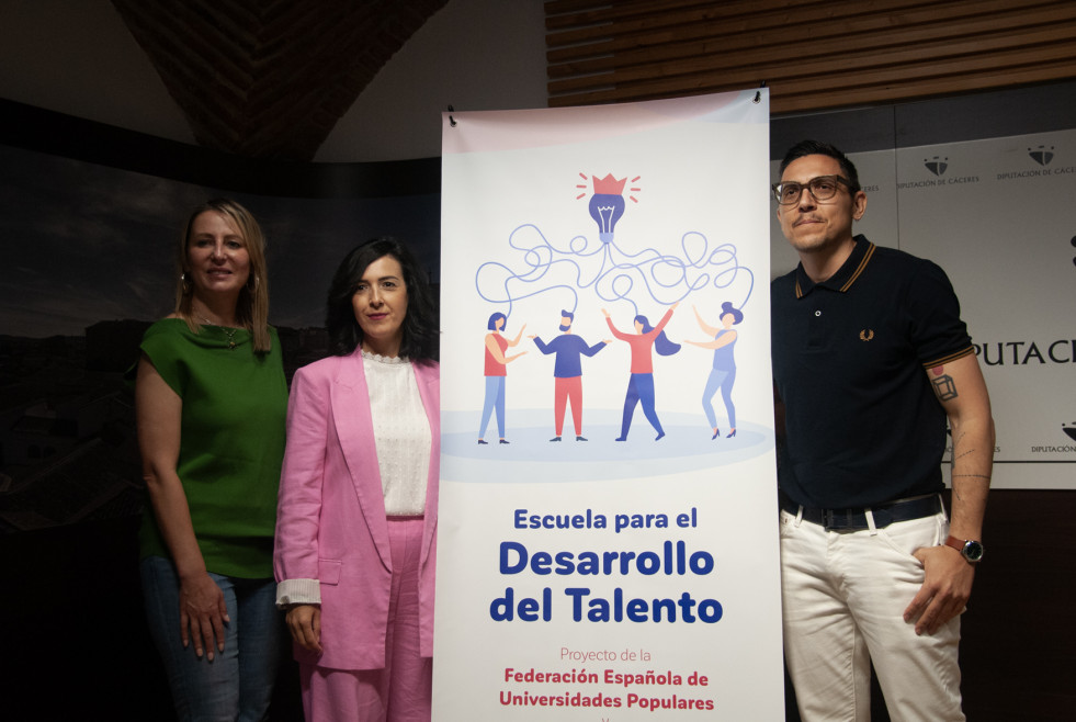La Diputación de Cáceres crea una escuela para generar oportunidades de emprendimiento