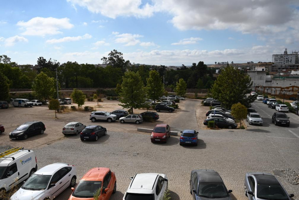 Badajoz invertirá 333.000 euros en la mejora de aparcamientos en cuatro puntos de la ciudad