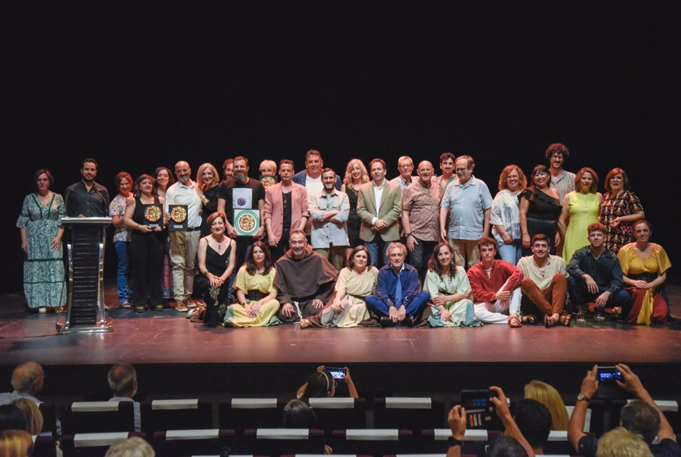 Mérida renueva su compromiso con el teatro amateur para el año 2025