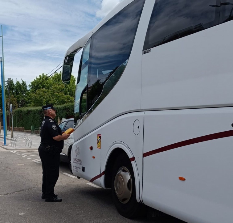 La Policía Local de Coria inicia una campaña de control y vigilancia del transporte escolar