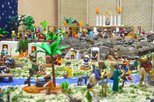 Más de 2.000 figuras componen el belén de Playmobil de Mérida