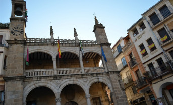 El plan de contratación del Ayuntamiento de Plasencia recoge 32 actuaciones