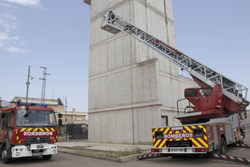 Los bomberos de Badajoz contarán con una nueva autoescala por valor de un millón de euros