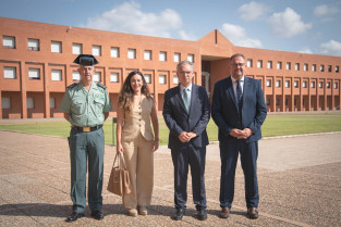 Un desfile militar con 500 efectivos y vehículos cerrará los actos del Pilar en Mérida