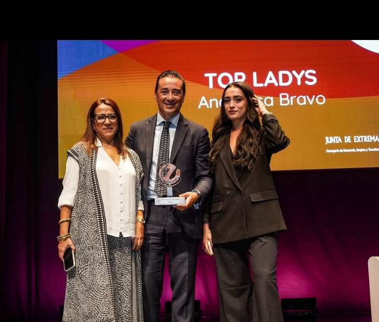 Tres jóvenes de Talayuela revolucionan el mundo del comercio