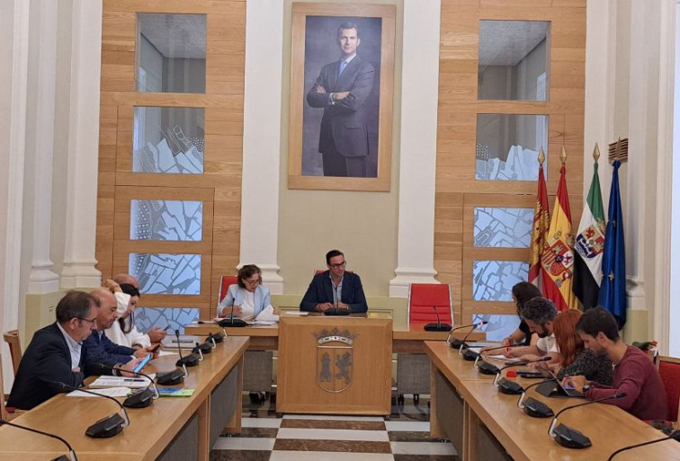 Aprobada la concesión de la Medalla de Cáceres a la Cofradía de la Virgen de la Montaña