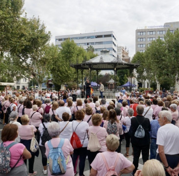 Zamora guarda silencio por las víctimas del atentado de Barcelona 