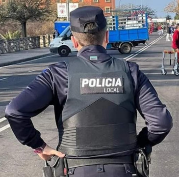 Zamora guarda silencio por las víctimas del atentado de Barcelona 