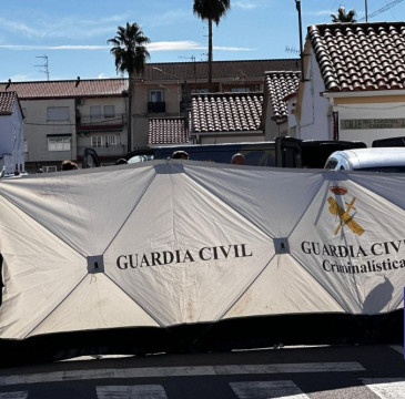 Zamora guarda silencio por las víctimas del atentado de Barcelona 