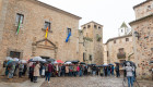 La Diputación de Cáceres guarda un minuto de silencio por las víctimas de la DANA