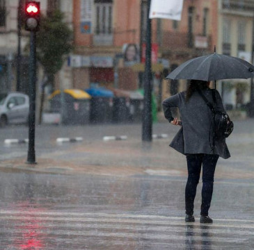 Zamora guarda silencio por las víctimas del atentado de Barcelona 