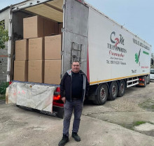 Un transportista de Talayuela lleva a Valencia 20.000 kilos de ayuda donados por los vecinos