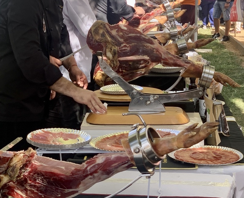 Badajoz reunirá a los mejores cortadores de jamón en el Campeonato de España