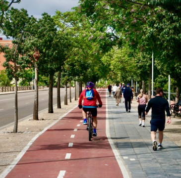 Zamora guarda silencio por las víctimas del atentado de Barcelona 