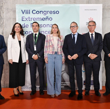 Zamora guarda silencio por las víctimas del atentado de Barcelona 