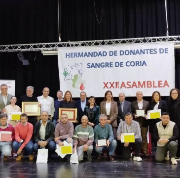 Zamora guarda silencio por las víctimas del atentado de Barcelona 