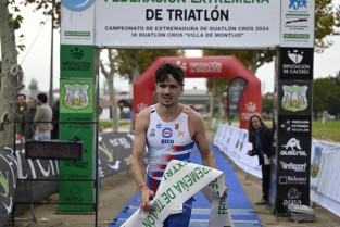 Javi Rico y Remedios Mendoza, campeones de Extremadura de Duatlón Cros Villa de Montijo