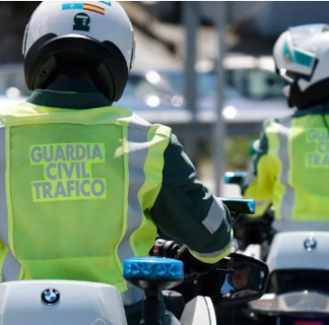 Zamora guarda silencio por las víctimas del atentado de Barcelona 