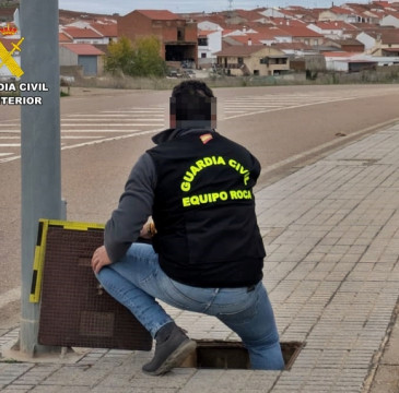 Zamora guarda silencio por las víctimas del atentado de Barcelona 