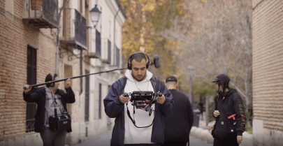 El otoño extremeño atrae a Netflix que elige el norte de Cáceres para rodar una de sus producciones