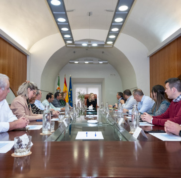 Zamora guarda silencio por las víctimas del atentado de Barcelona 