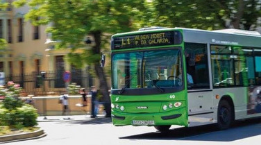 Los abonos del autobús urbano en Cáceres tendrán un descuento del 50% en 2025