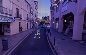 La calle San Antón de Cáceres se corta al tráfico por obras en la red de agua