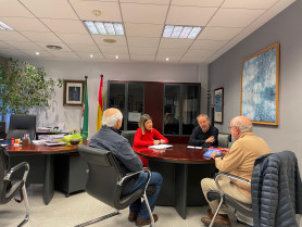 Salud se reúne con la plataforma afectados de Cirugía Vascular para la reapertura del servicio en Cáceres