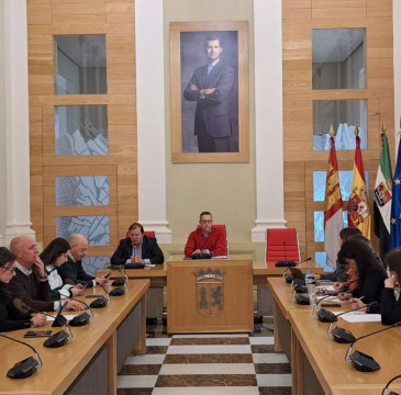 Zamora guarda silencio por las víctimas del atentado de Barcelona 