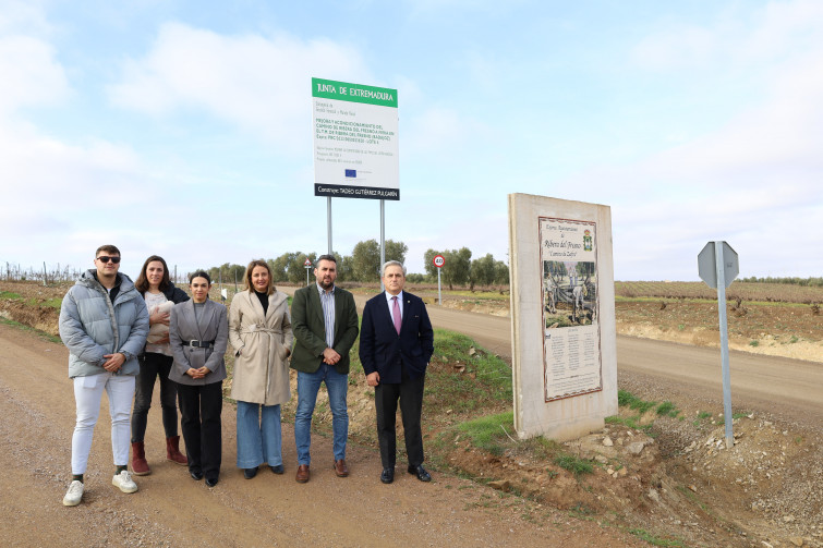 Finalizadas las obras de acondicionamiento del camino que une Ribera del Fresno con Feria