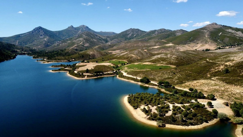 Extremadura logra el distintivo Bandera Sendero Azul para la ruta de la playa de Cañamero