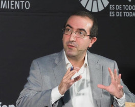 El teólogo Luis Santamaría del Río ofrece una conferencia en Cáceres sobre las sectas