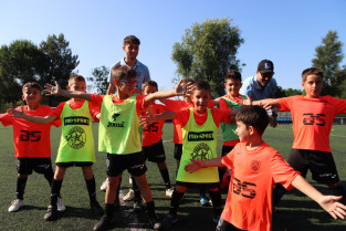 El Club Deportivo Atalayí de Talayuela organiza un clinic de fútbol en Jaraíz