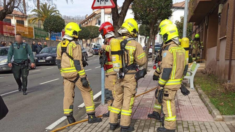 Nueve personas afectadas por el incendio de una vivienda en Jaraíz de la Vera