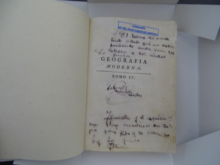 Restaurado un libro de geografía del año 1779 donado a Olivenza, antes de pertenecer esta a España