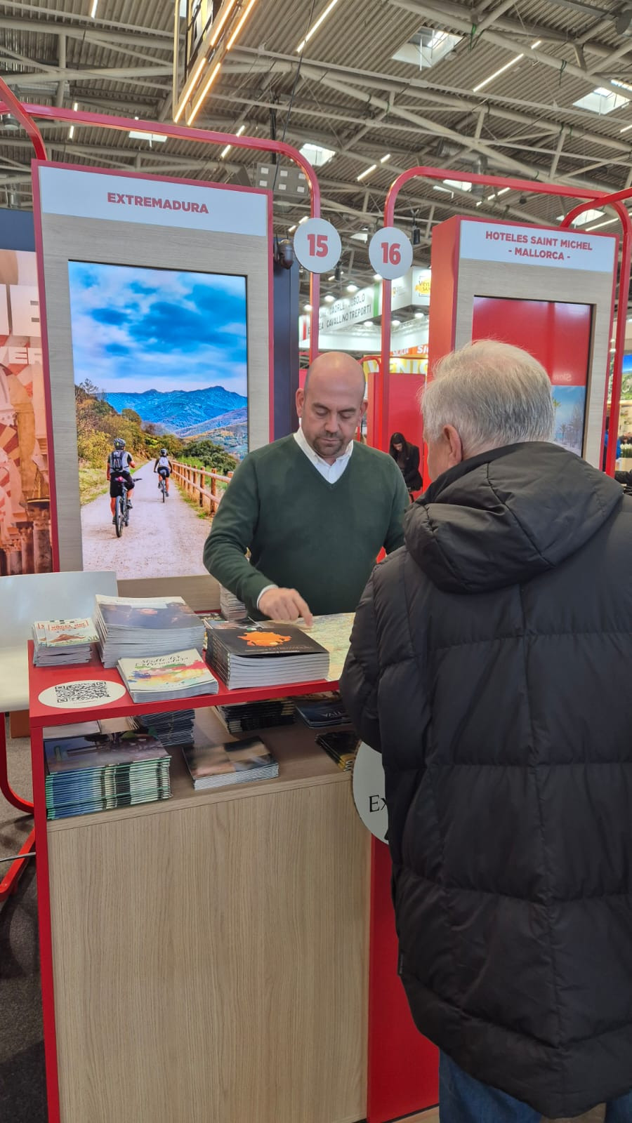 Extremadura capta viajeros en la feria de turismo que se celebra en Múnich