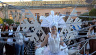 Un desfile nocturno y una fiesta con música los 90 revoluciona el carnaval de Talayuela