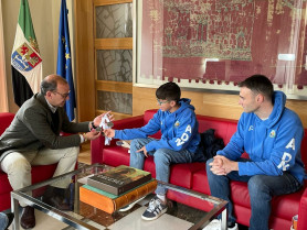 El cacereño Francisco Guerra consigue con sólo 11 años un récord de España y tres medallas en salvamento