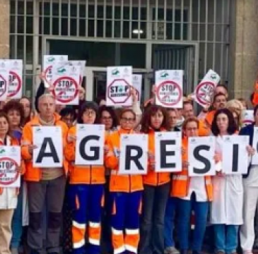 Zamora guarda silencio por las víctimas del atentado de Barcelona 