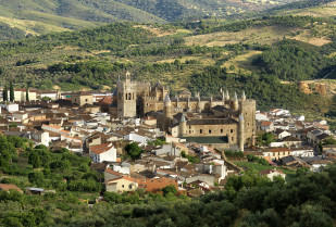 La Junta muestra a 19 touroperadores los encantos de Extremadura como destino de peregrinaje