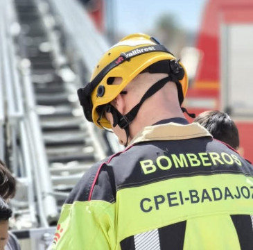 Zamora guarda silencio por las víctimas del atentado de Barcelona 